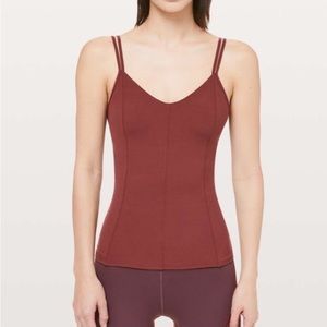 Lululemon hugged and held tank built in bra size 4/6 xs burgundy